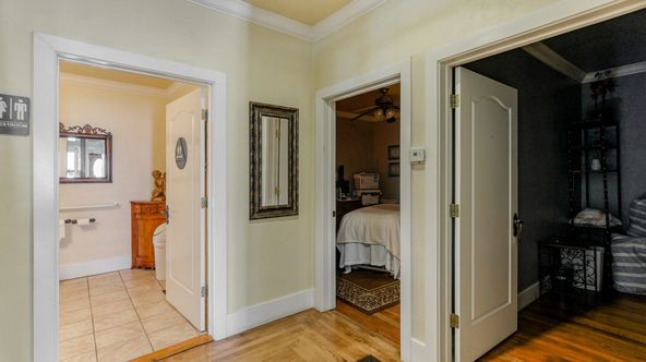 Standalone Commercial Cottage: 2437 Old Eureka Way, Redding, CA 96001
